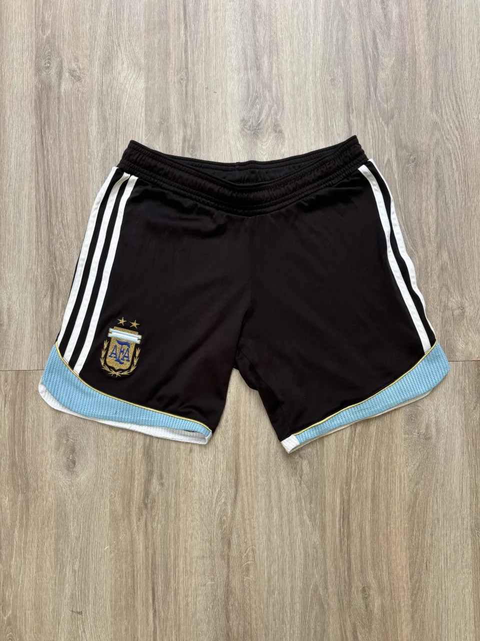 Short adidas - imagen 1