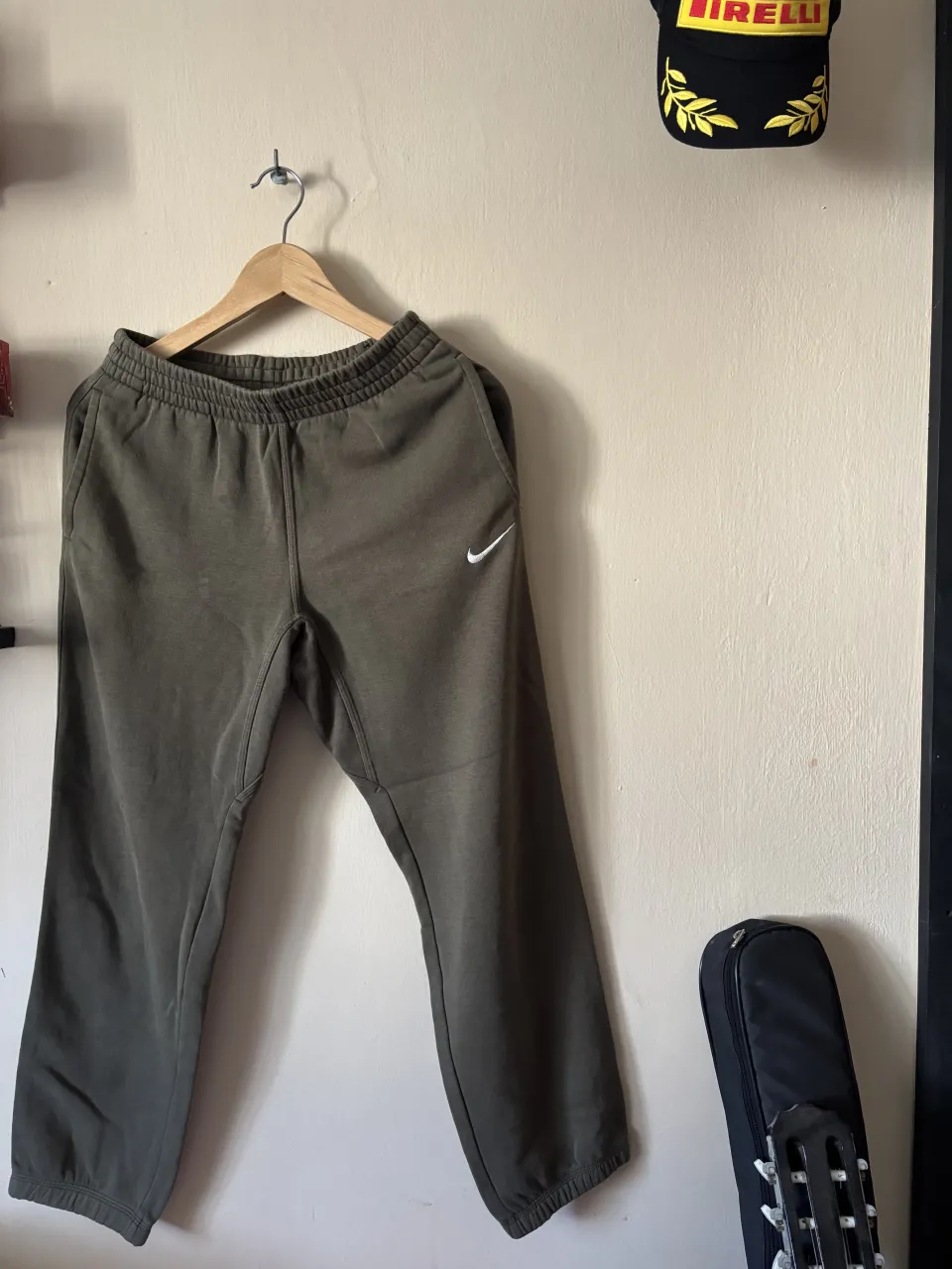 Pantalón Nike - imagen 1