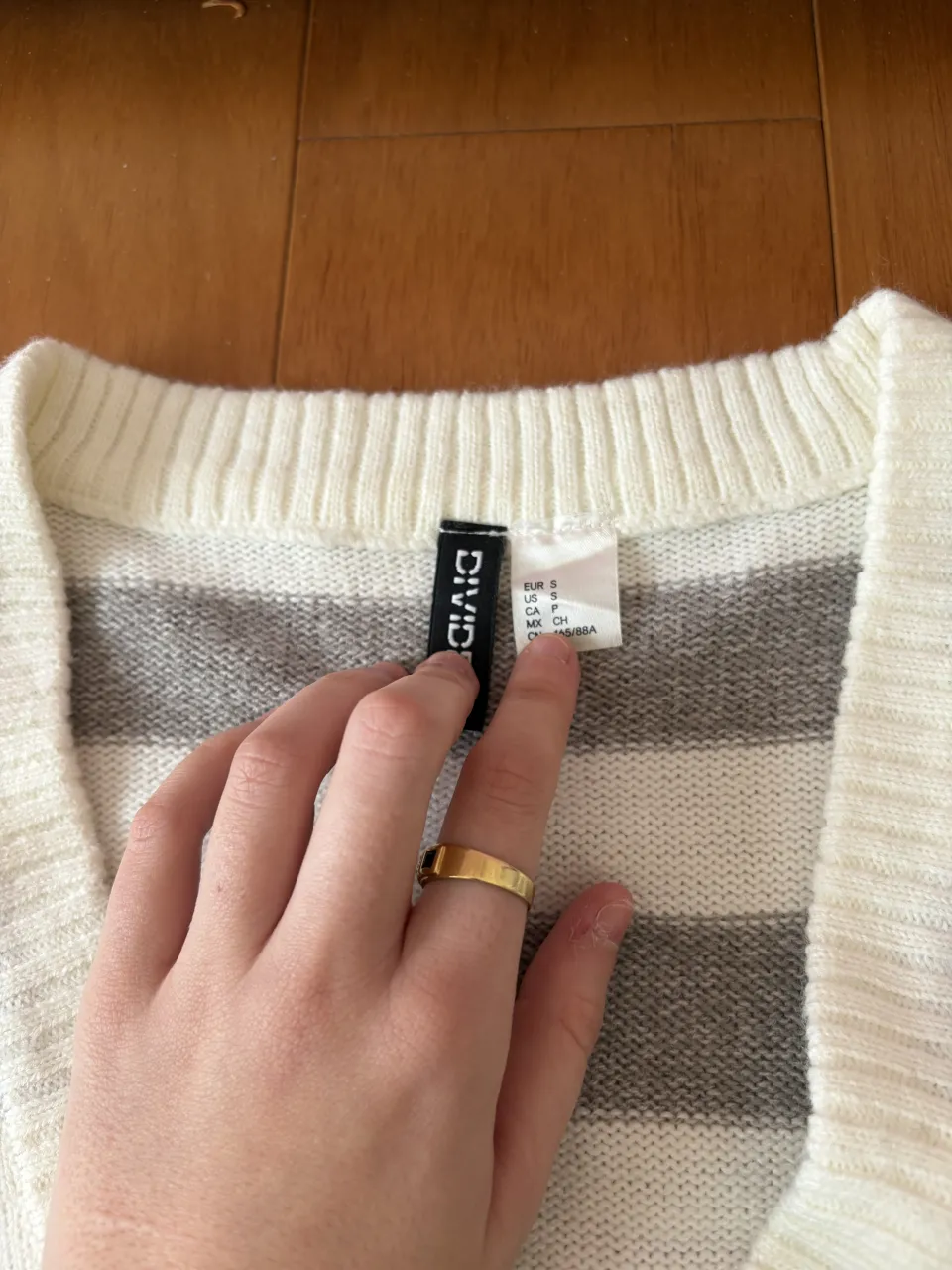 Cardigan Divided - imagen 3