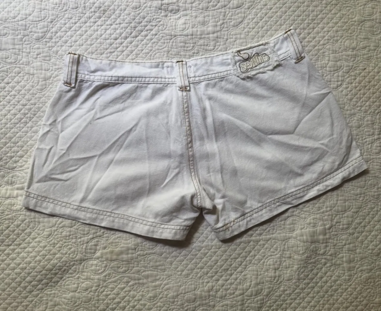 Short A+ - imagen 2