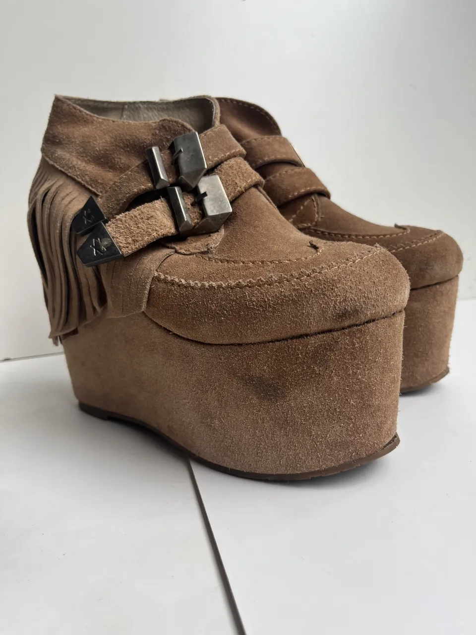 Borcegos Ricky Sarkany - Vista 2