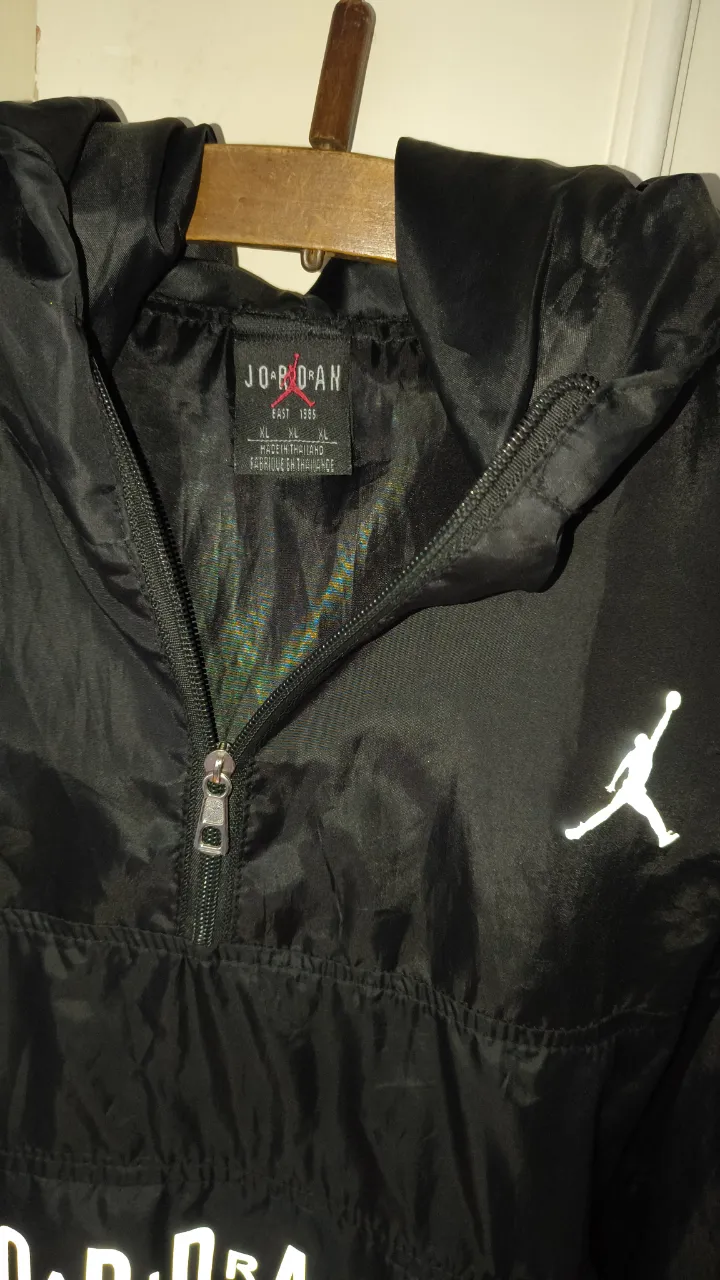 Campera Jordan miniatura 4