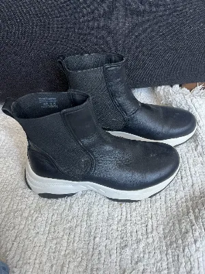 Hush Puppies