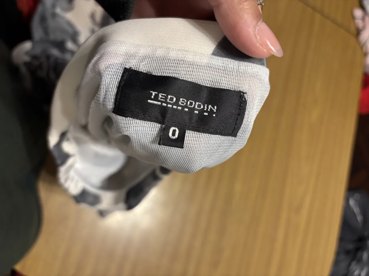 Pollera Ted Bodin - imagen 4