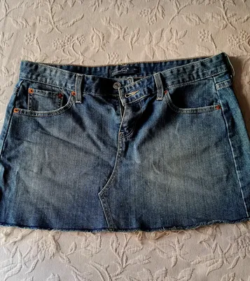 Levi's