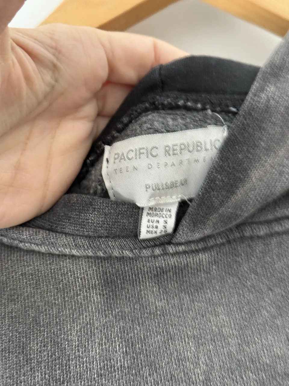 Buzo Pull & Bear - imagen 3