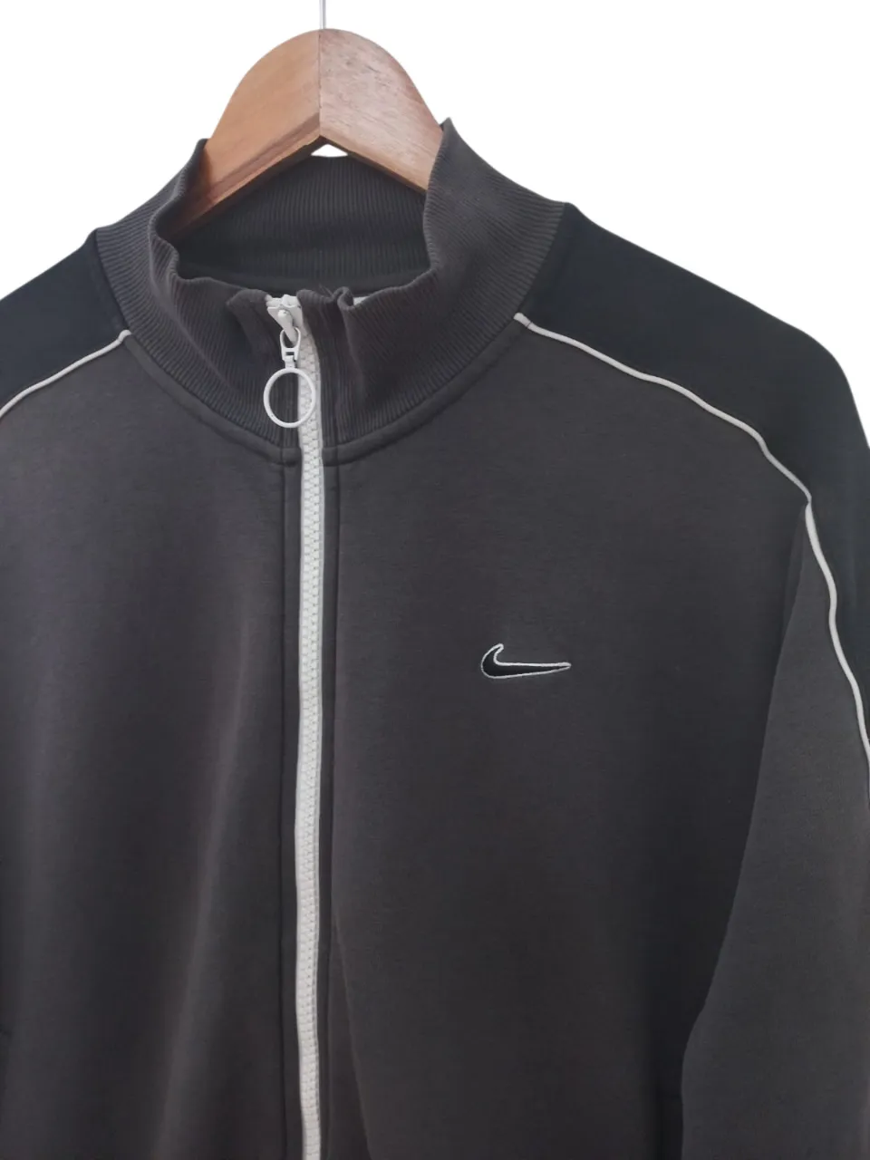 Buzo Nike - Vista 3
