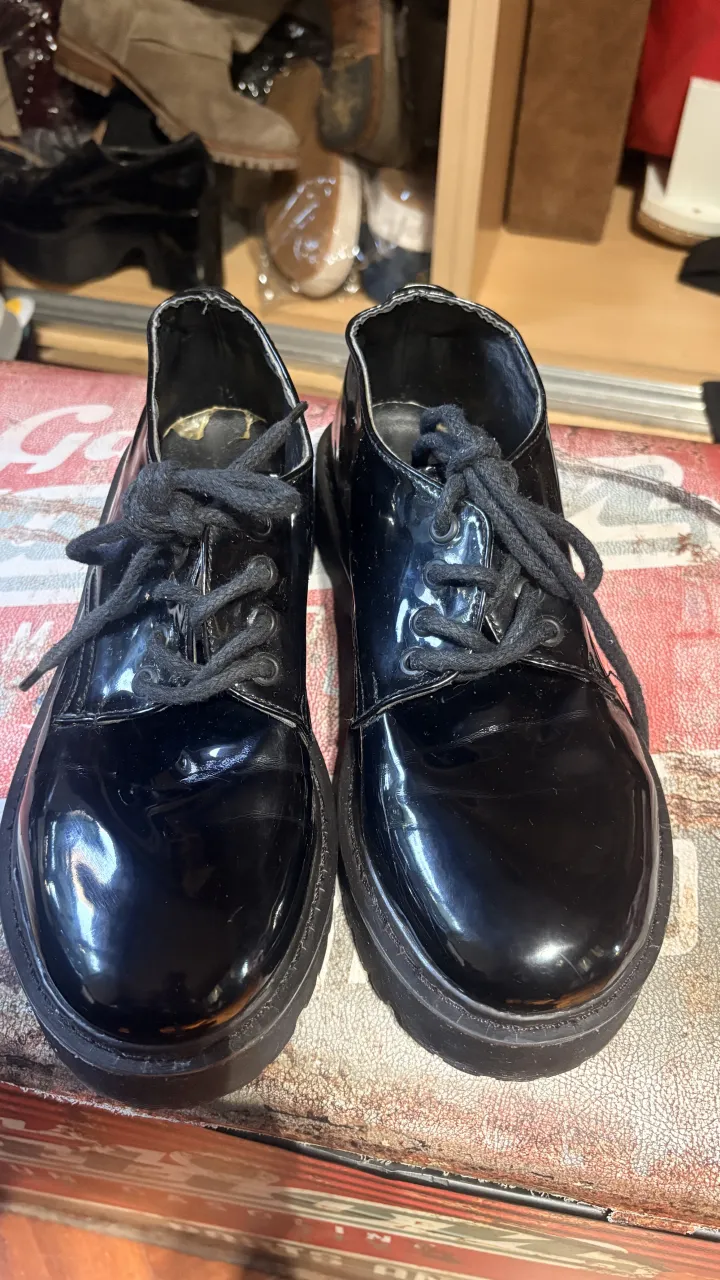 Zapatos A ≠ - imagen 2