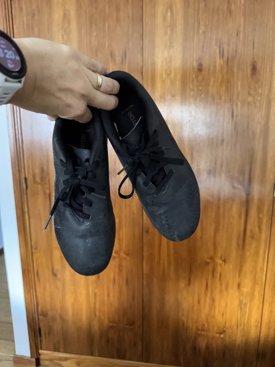 Botín de fútbol adidas - imagen 1
