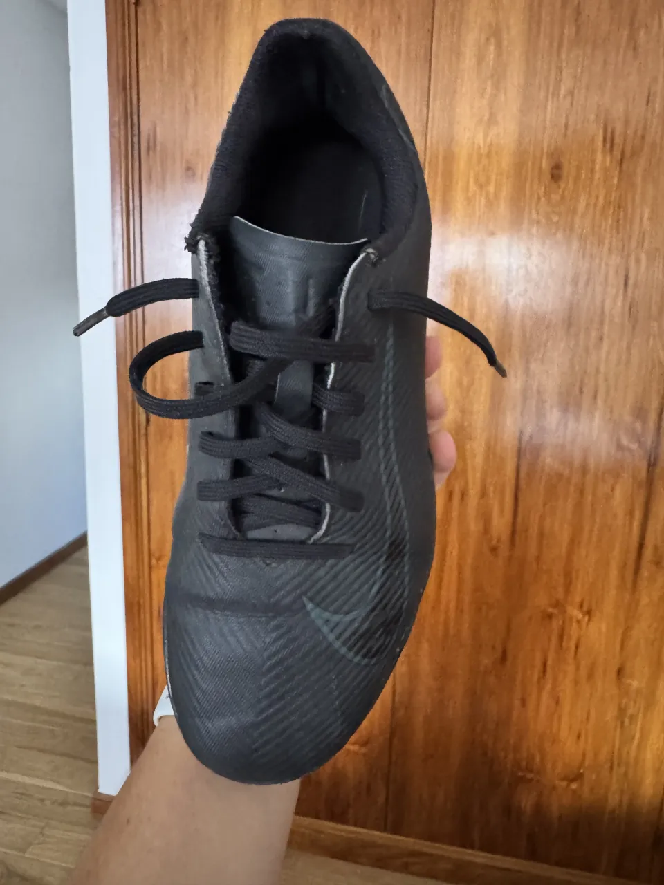 Botín de fútbol Nike - imagen 2