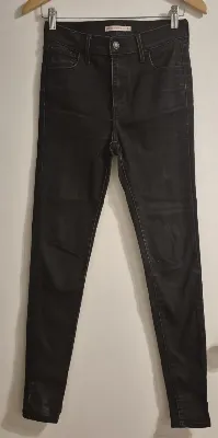 Levi's