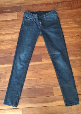 Levi's