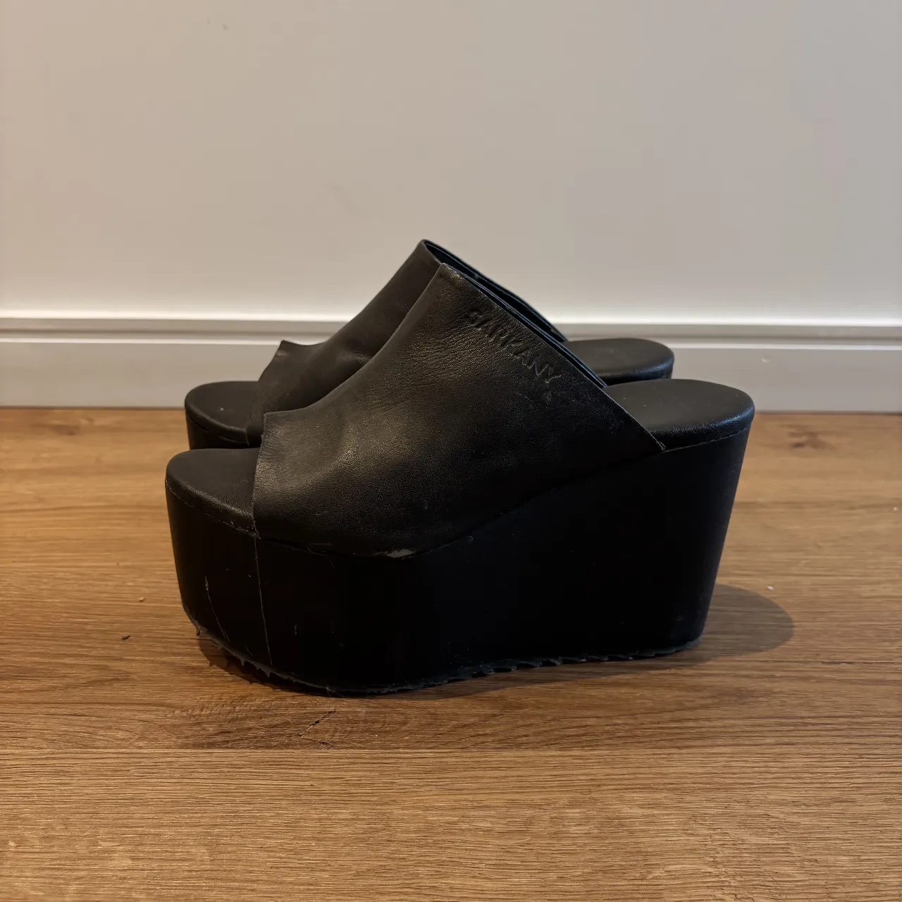 Zuecos Ricky Sarkany - imagen 4