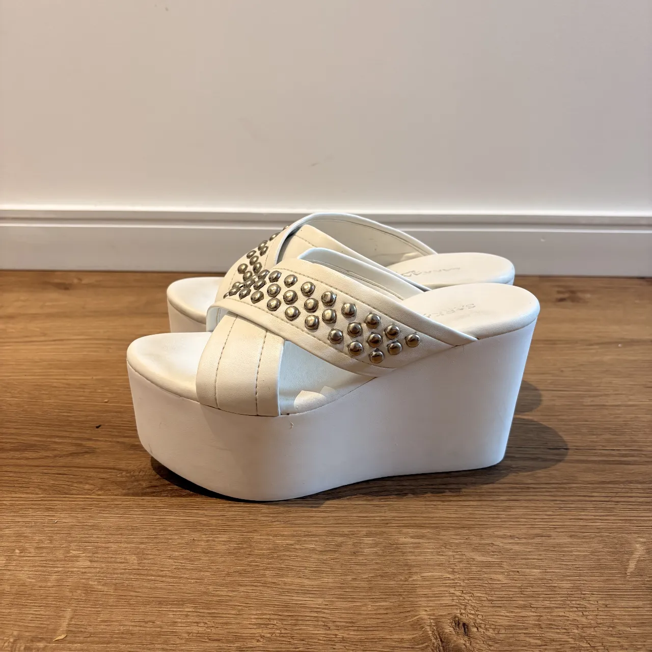 Zuecos Ricky Sarkany - imagen 1