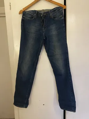 Lee