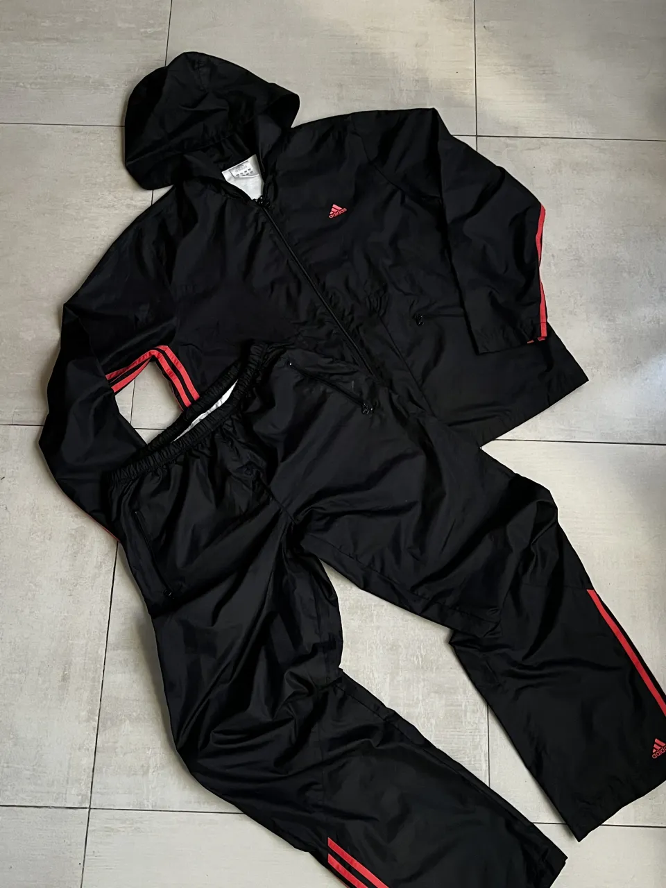 Pantalón adidas - imagen 1