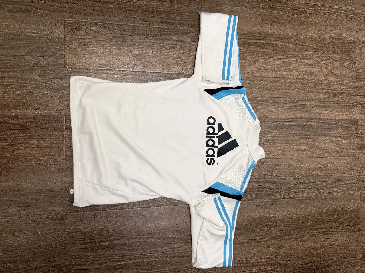 Buzo adidas - imagen 4