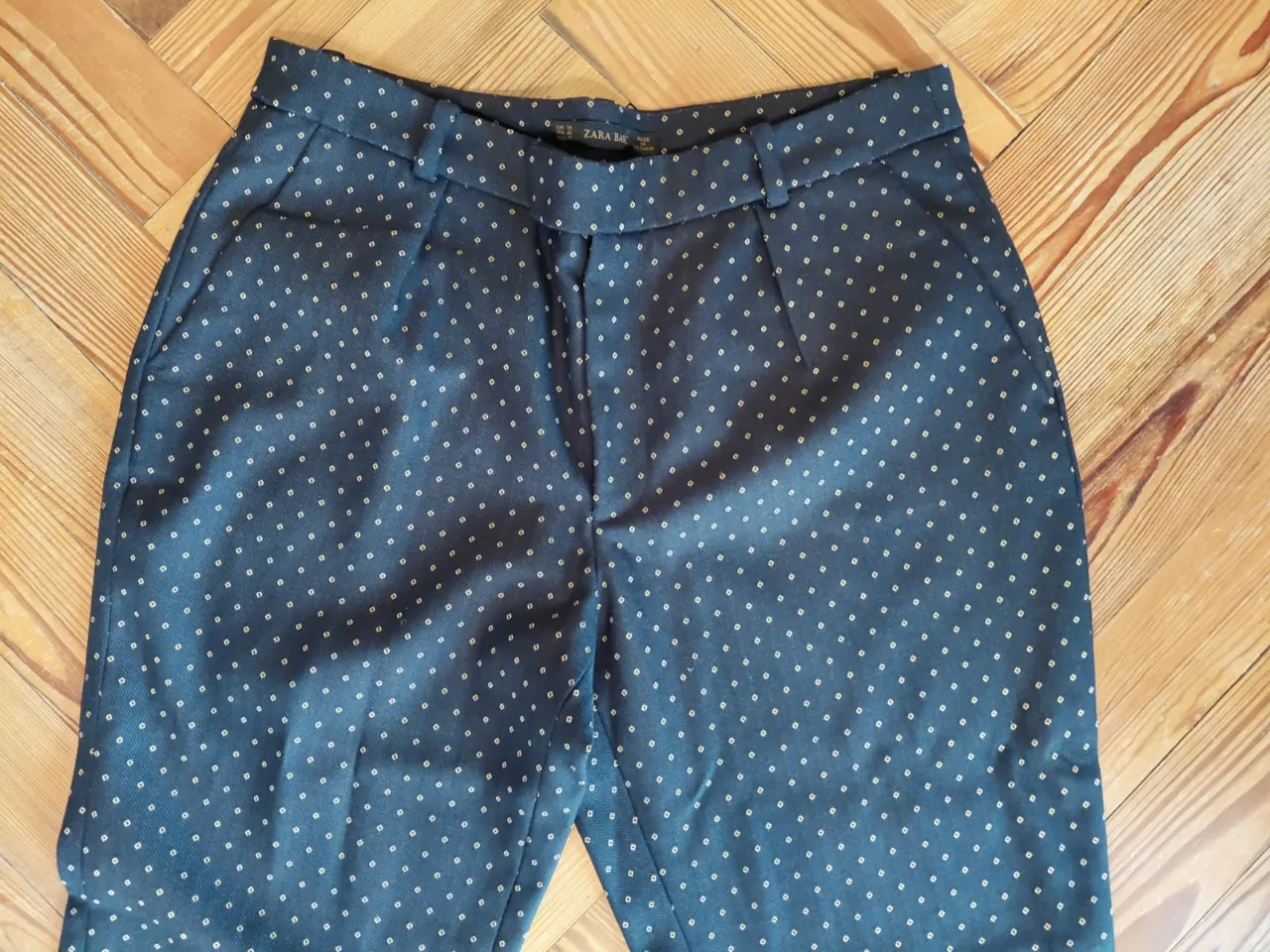 Pantalón Zara