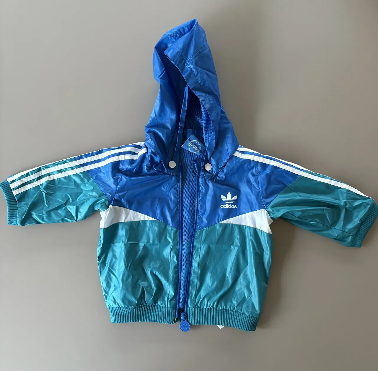 Rompeviento adidas - imagen 1