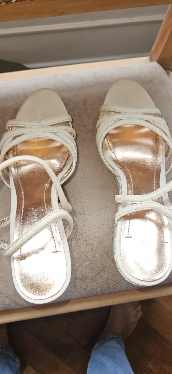 Sandalias BCBG - imagen 3