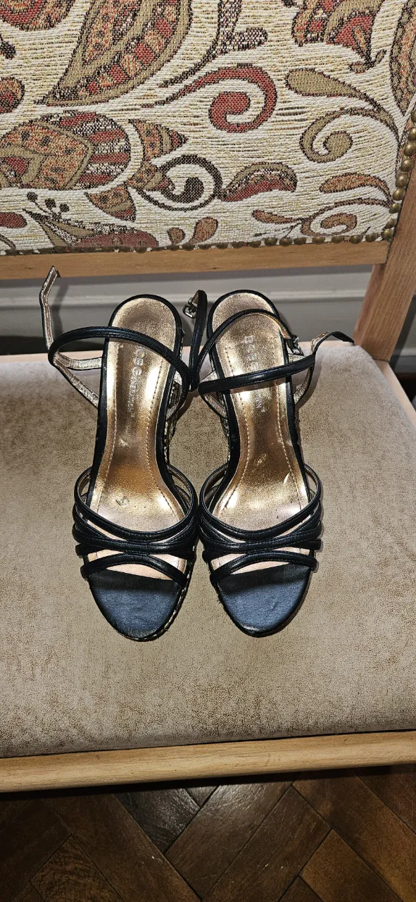 Sandalias BCBG - imagen 1