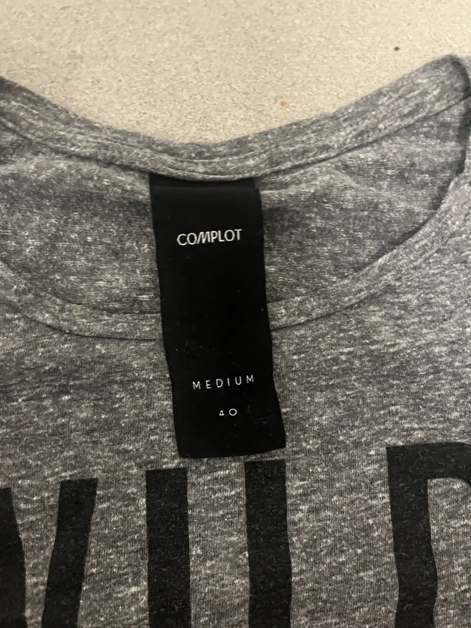 Remera Complot - imagen 2