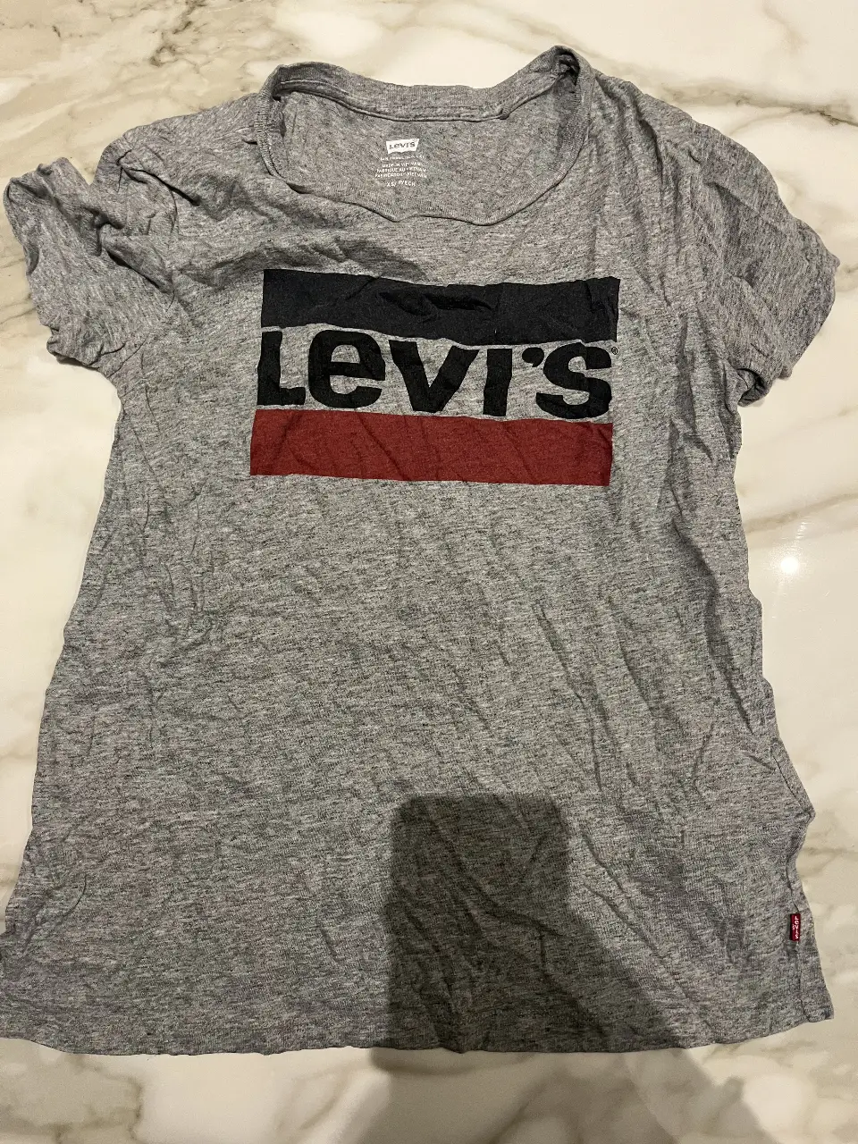 Remera Levi's