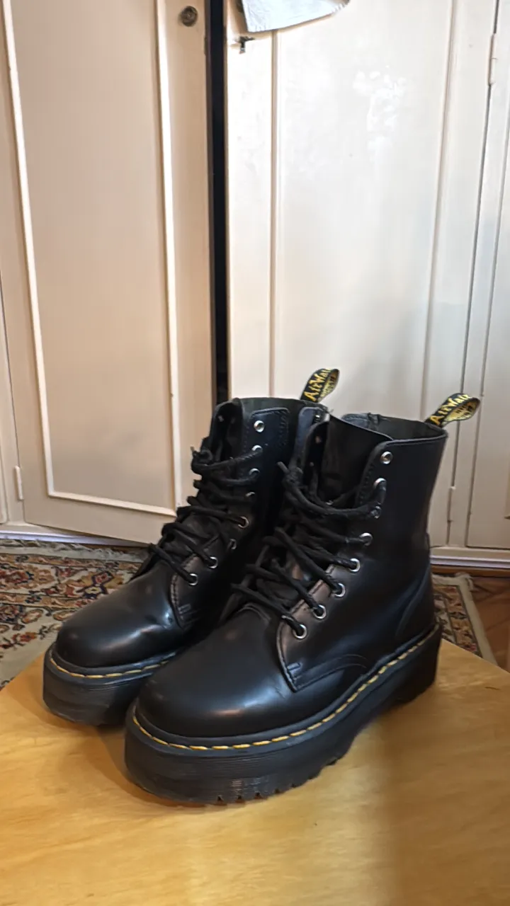 Borcegos Dr. Martens - imagen 1
