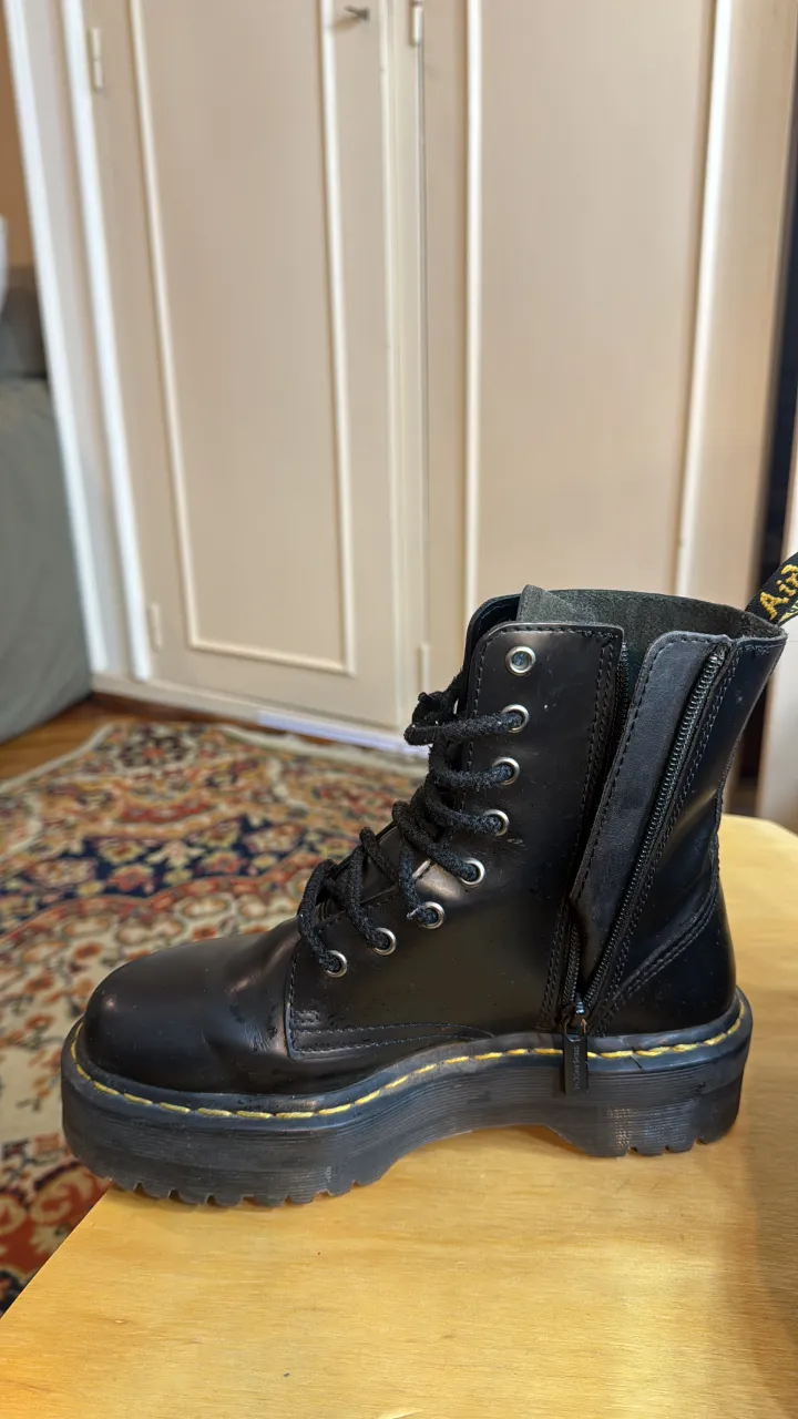 Borcegos Dr. Martens - imagen 2