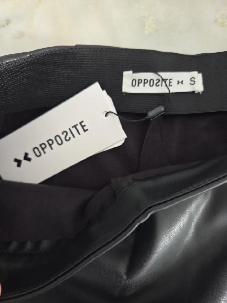 Short Opposite - imagen 4
