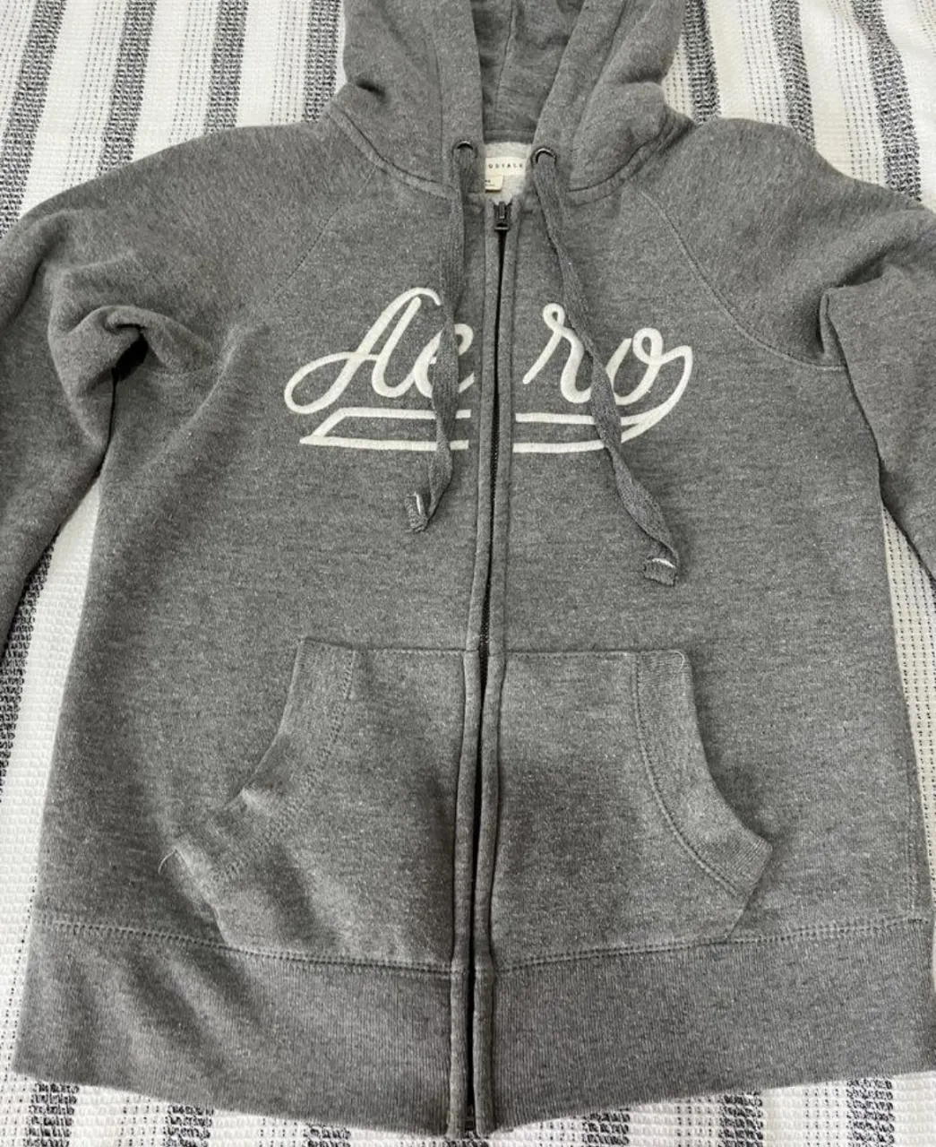 Buzo Aéropostale - imagen 2