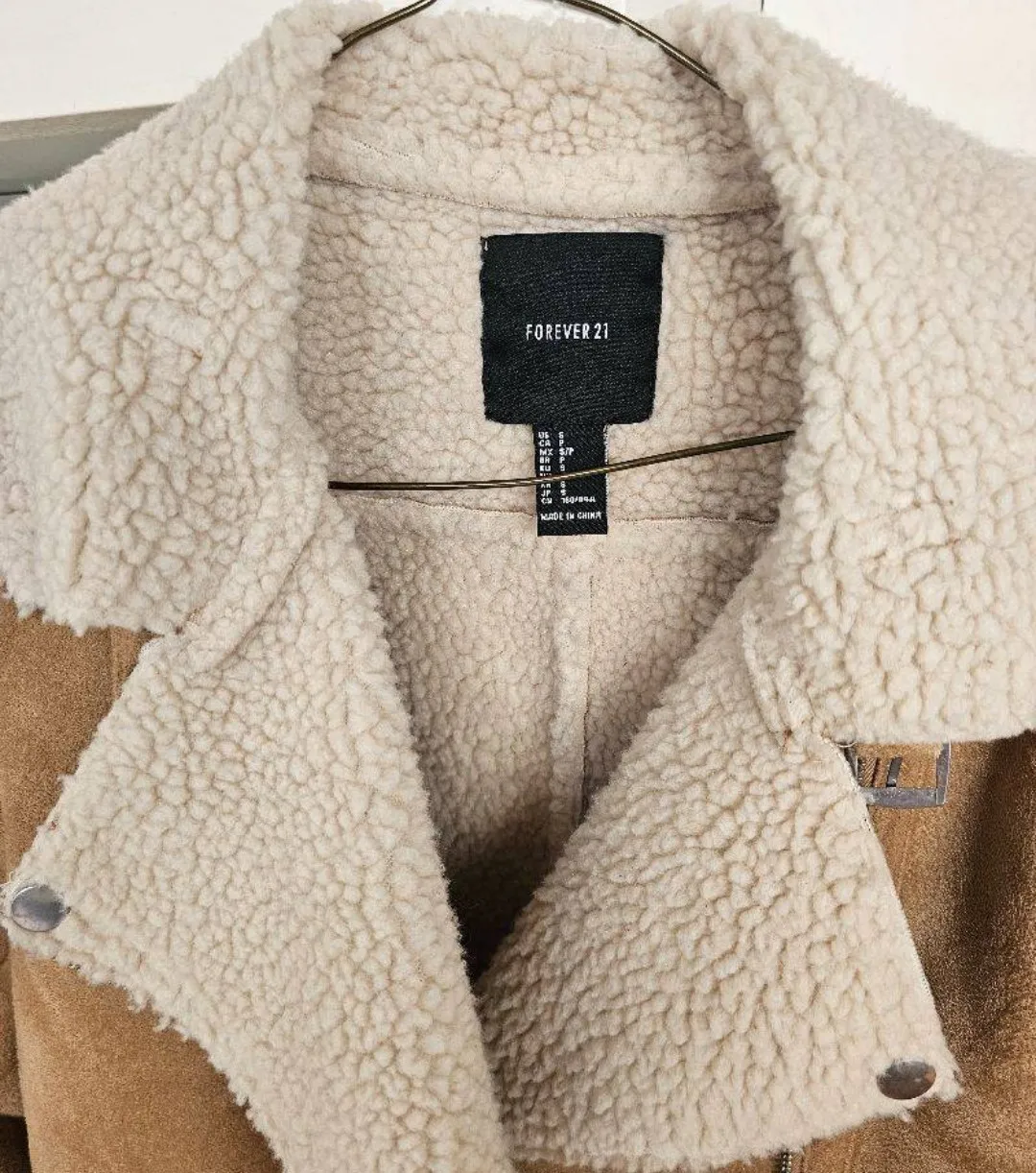 Campera Forever 21 - Vista 3