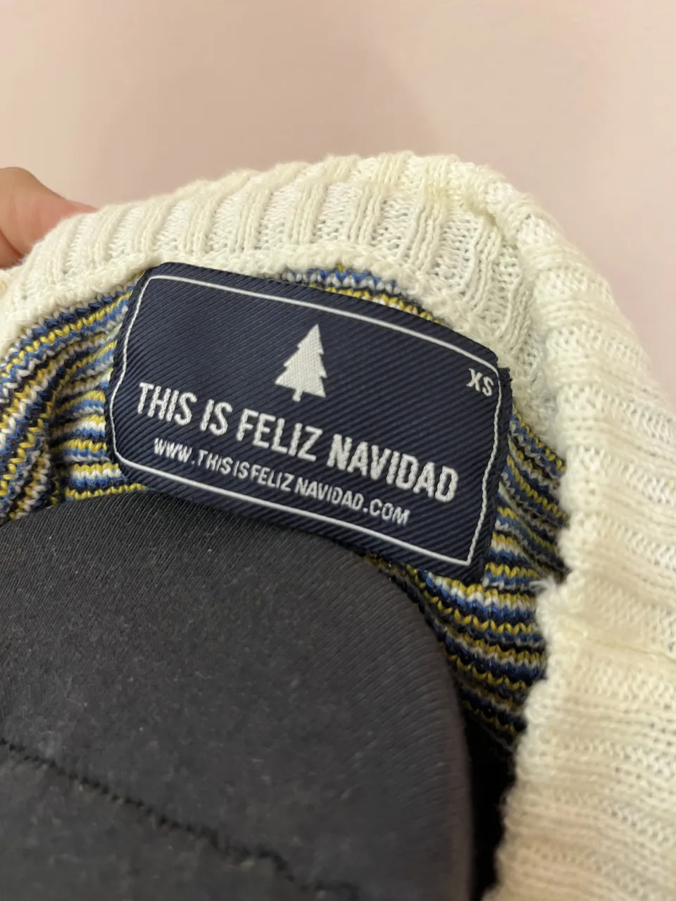 Sweater THIS IS FELIZ NAVIDAD - imagen 3