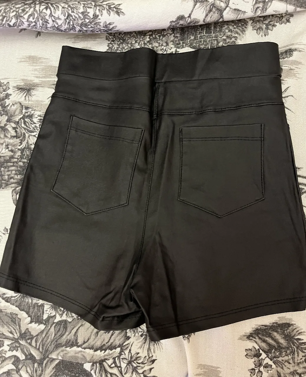 Short Cuerina - imagen 2
