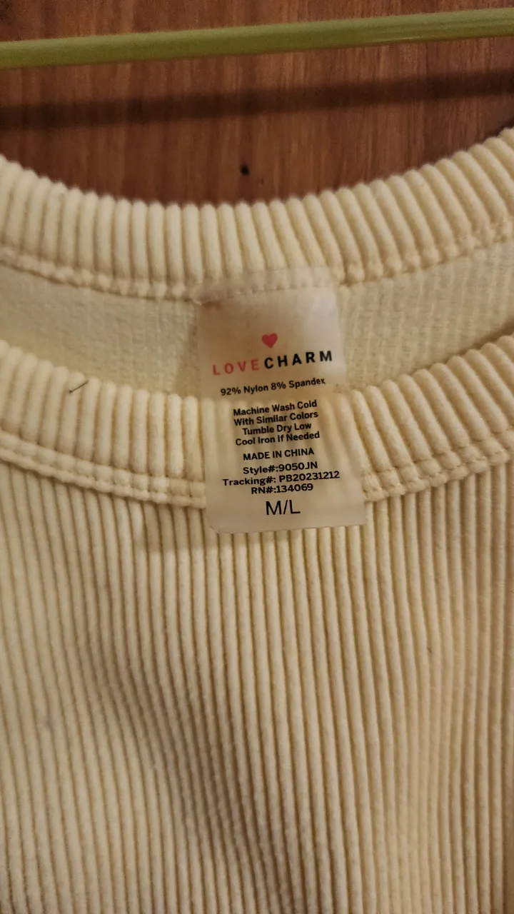 Musculosa Love charm - imagen 3