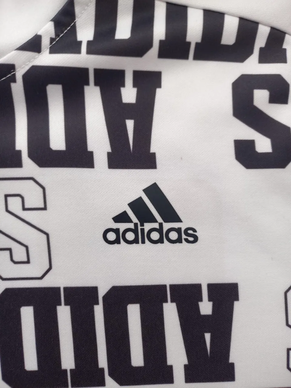 Buzo adidas - imagen 4