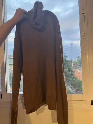 MILANA SWEATERS