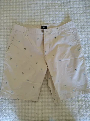 H&M