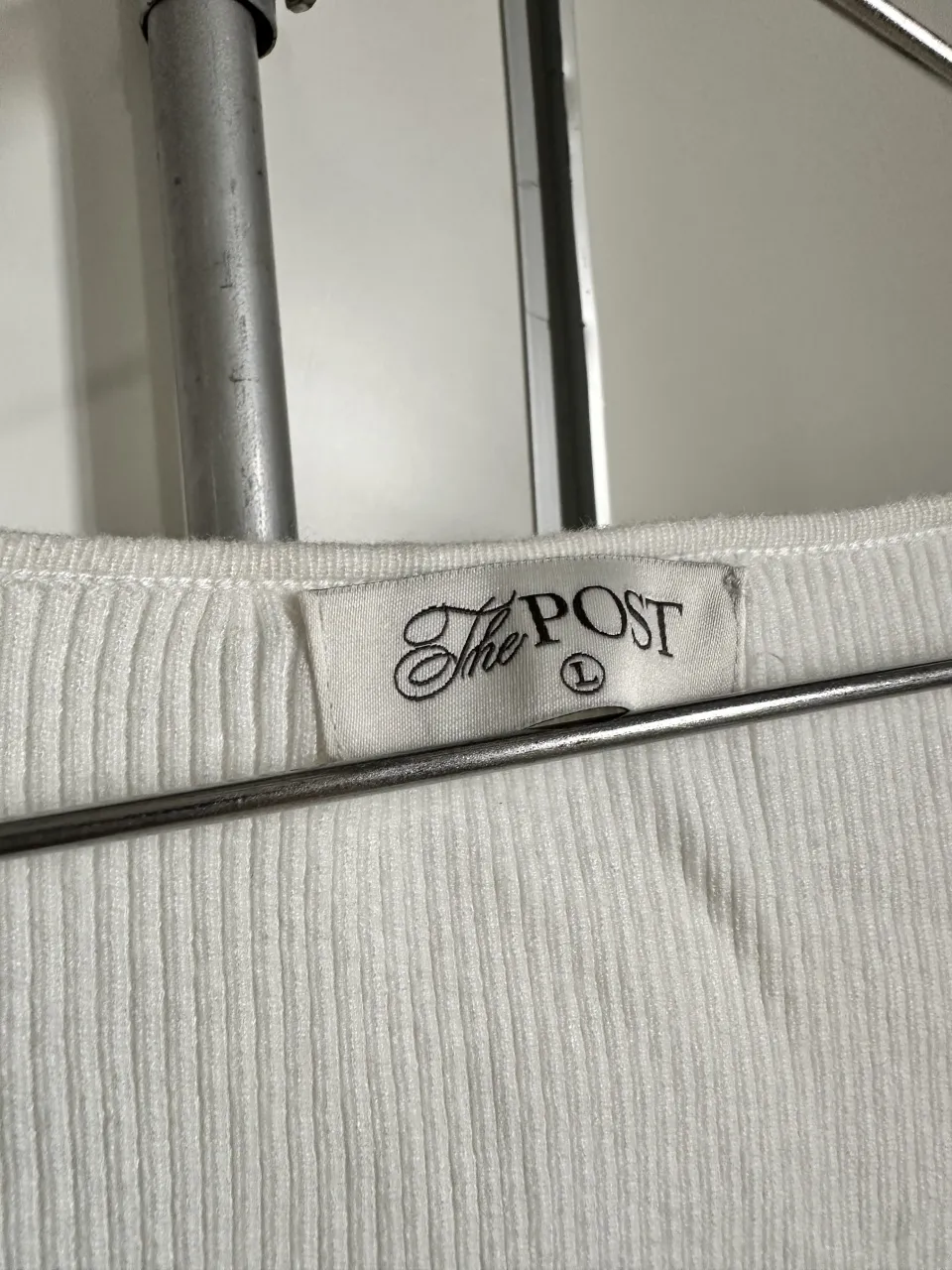 Polera A ≠ - imagen 4