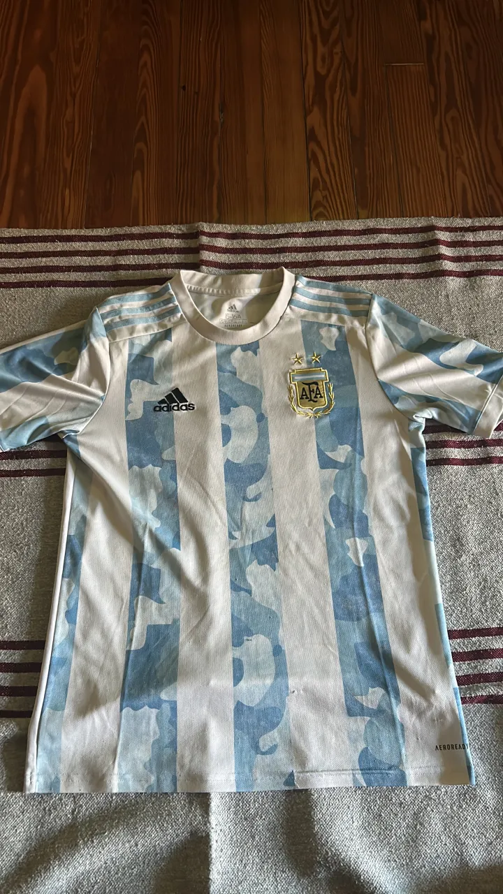 Remera adidas - imagen 1