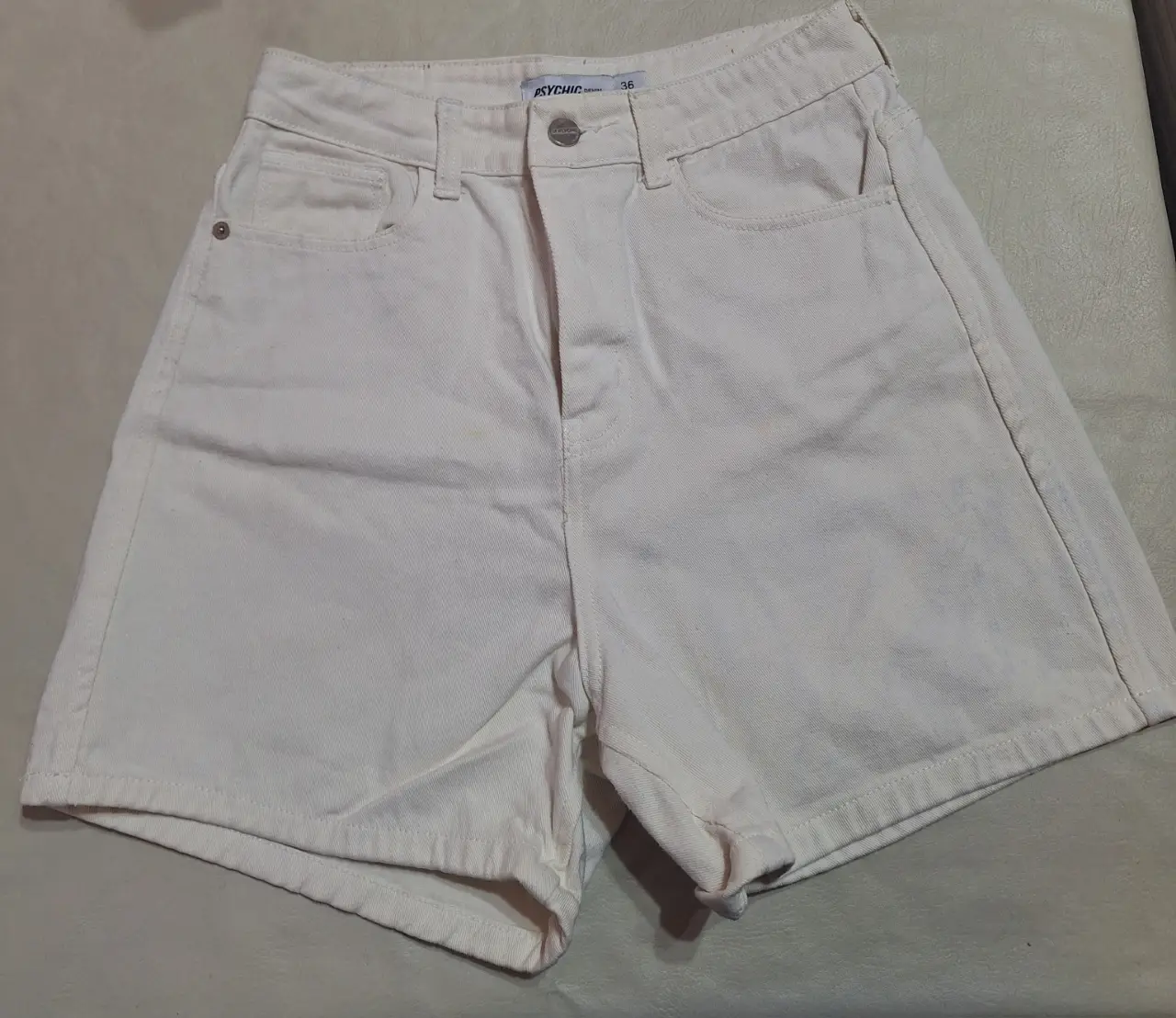 Short PSYCHIC - imagen 1