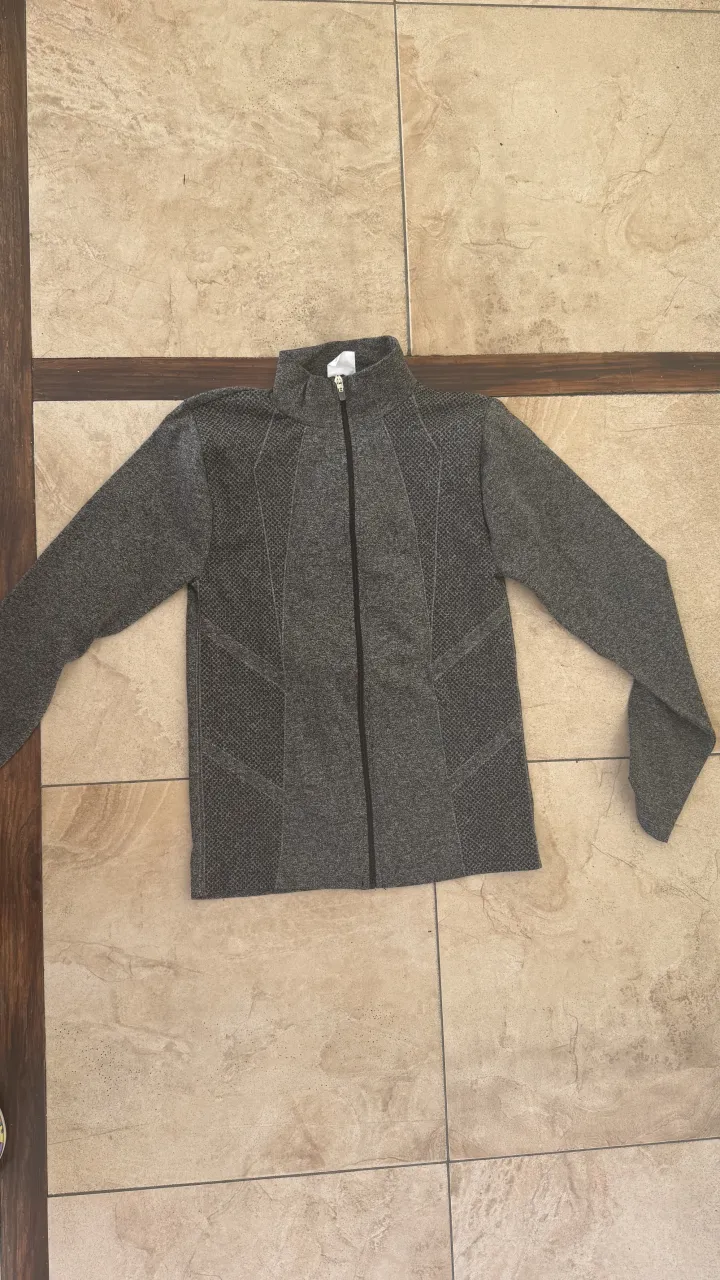 Campera Shein - imagen 2