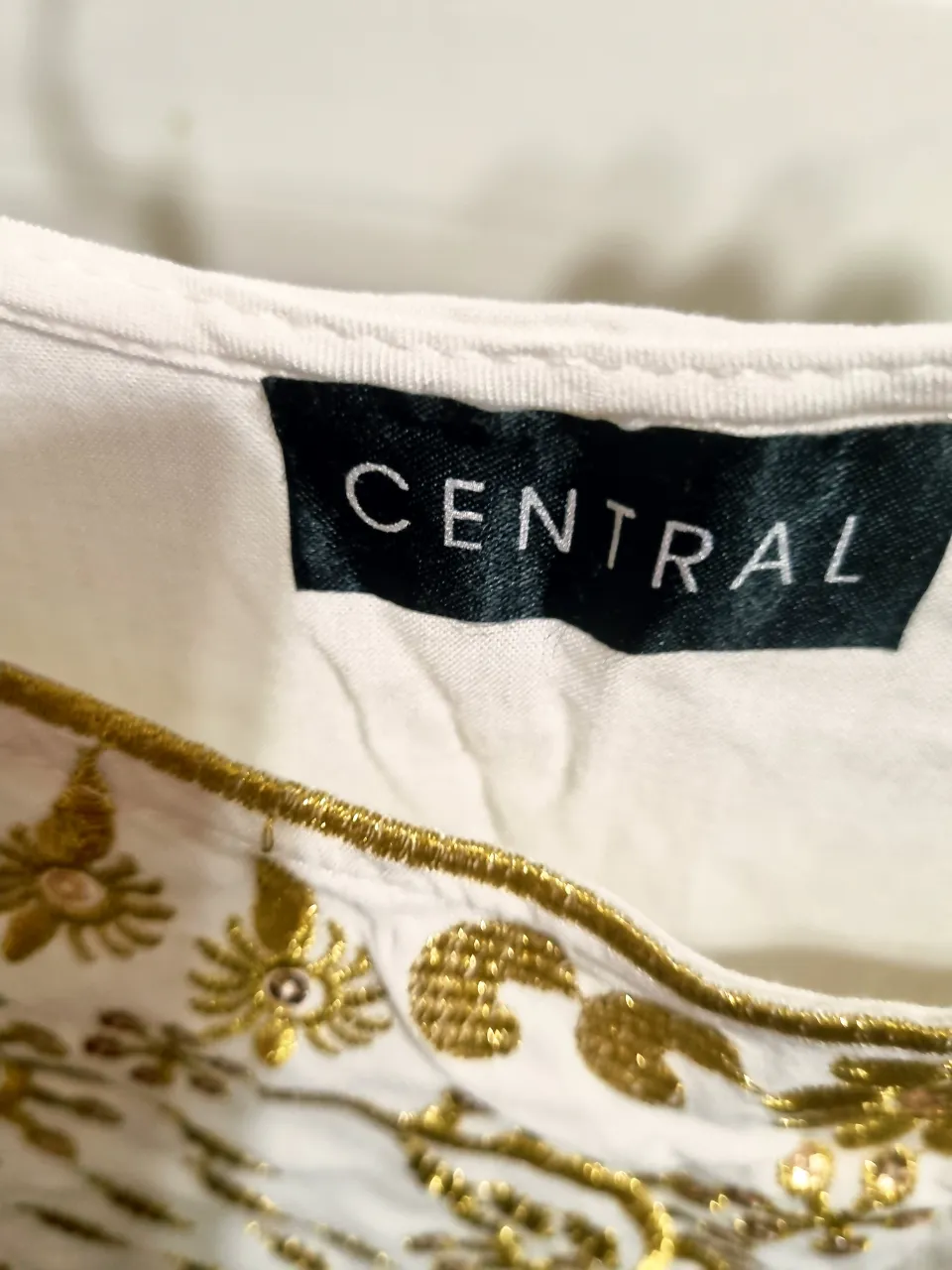 Remera central - imagen 3