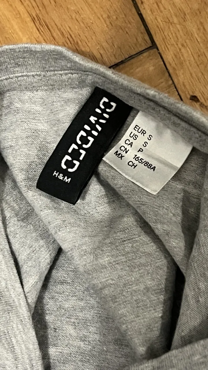 Remera H&M - imagen 2