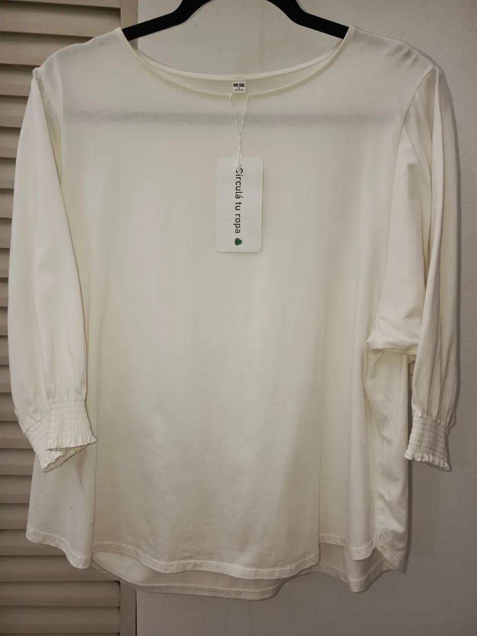 Remera Uniqlo - imagen 2