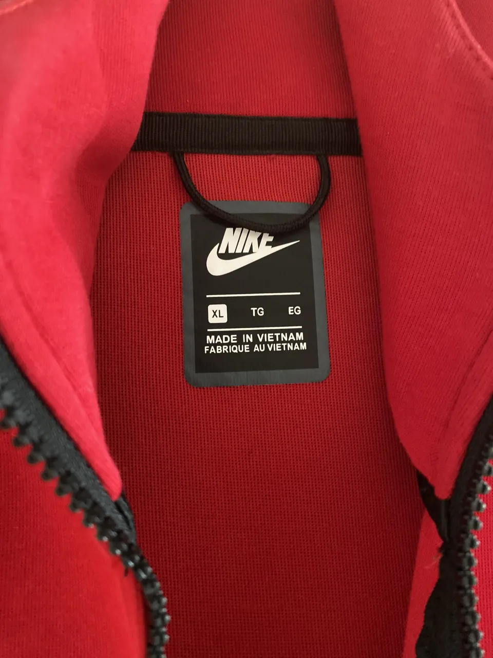 Buzo Nike - Vista 3