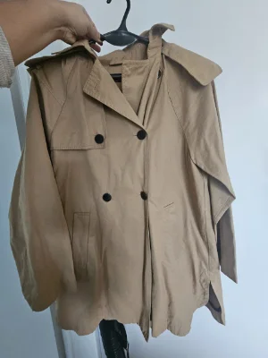 Trench Zara · Talle S