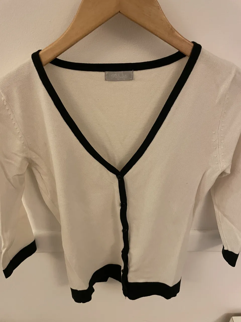 Cardigan A ≠ - imagen 1
