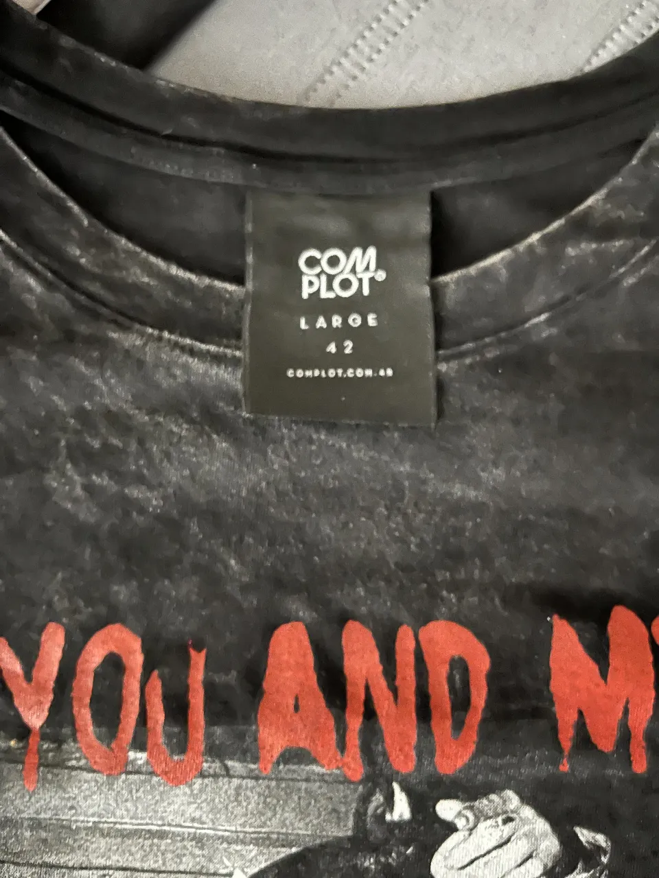 Remera Complot - imagen 2