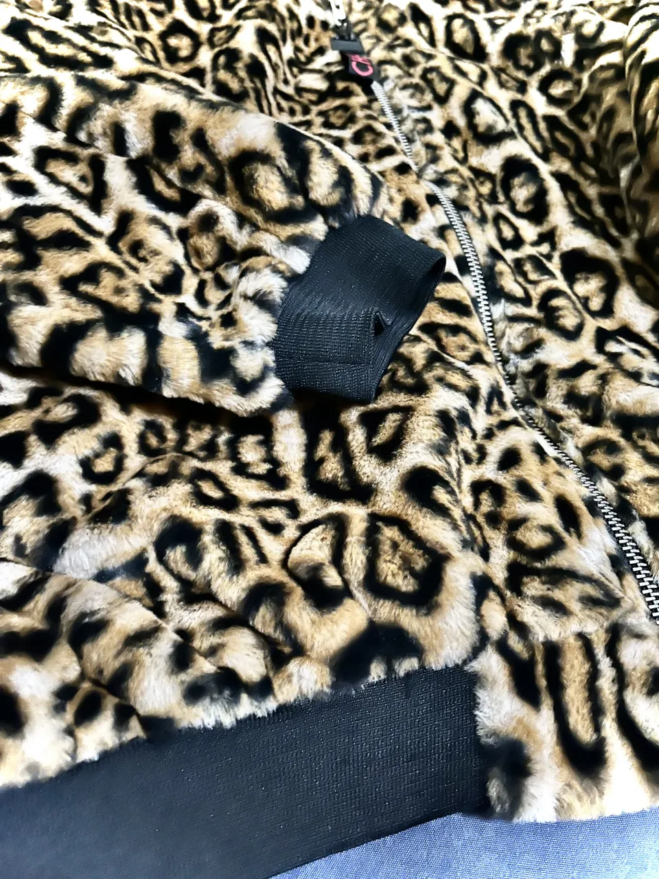 Campera CHER. - Vista 3